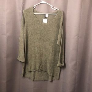 Green pullover sweatshirt